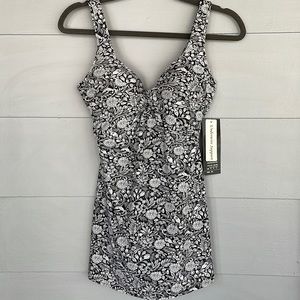 Swim Dress Tropical Floral One Piece - Shore Shapers  NWT Size 12 Black & White